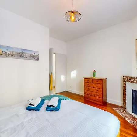 Thermal A 2 Min -le 1909- 8 Pers- Parking Chez Julie アパート