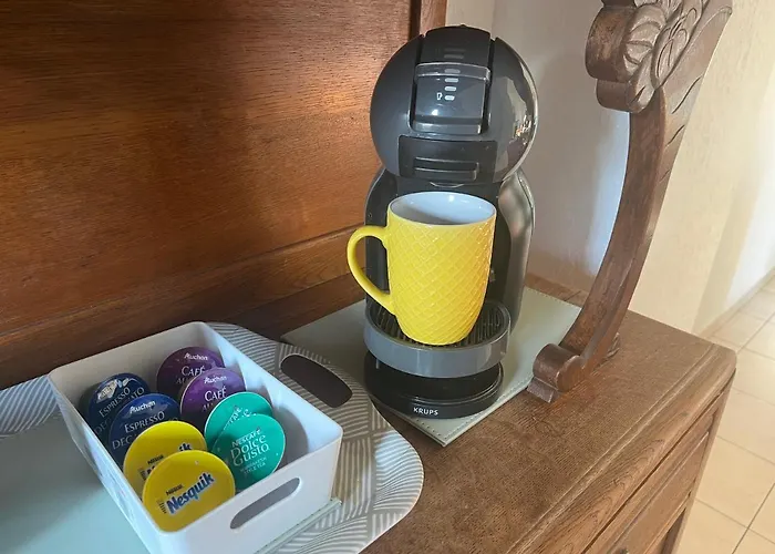 Thermal A 2 Min -le 1909- 8 Pers- Parking Chez Julie * 낭시