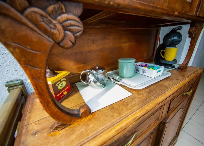 Thermal A 2 Min -le 1909- 8 Pers- Parking Chez Julie * 낭시