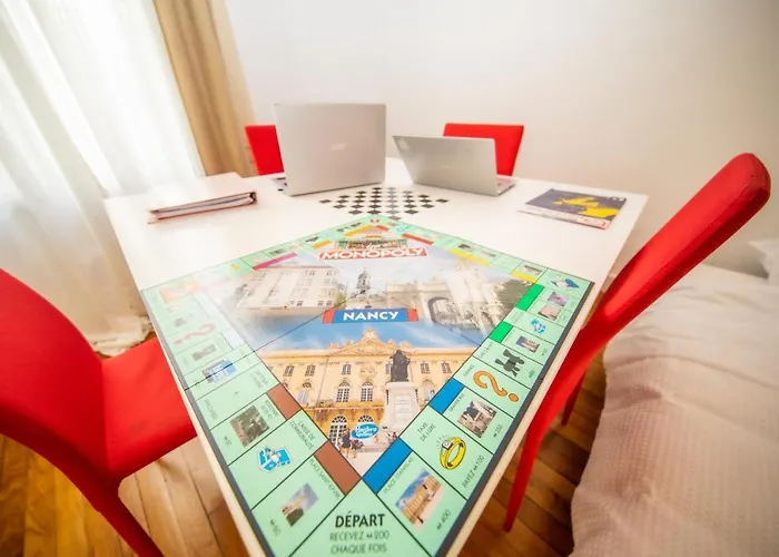 Thermal A 2 Min -le 1909- 8 Pers- Parking Chez Julie *